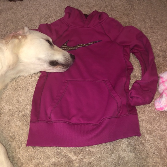 NIKE hoodie ft my puppy lol - Picture 1 of 1